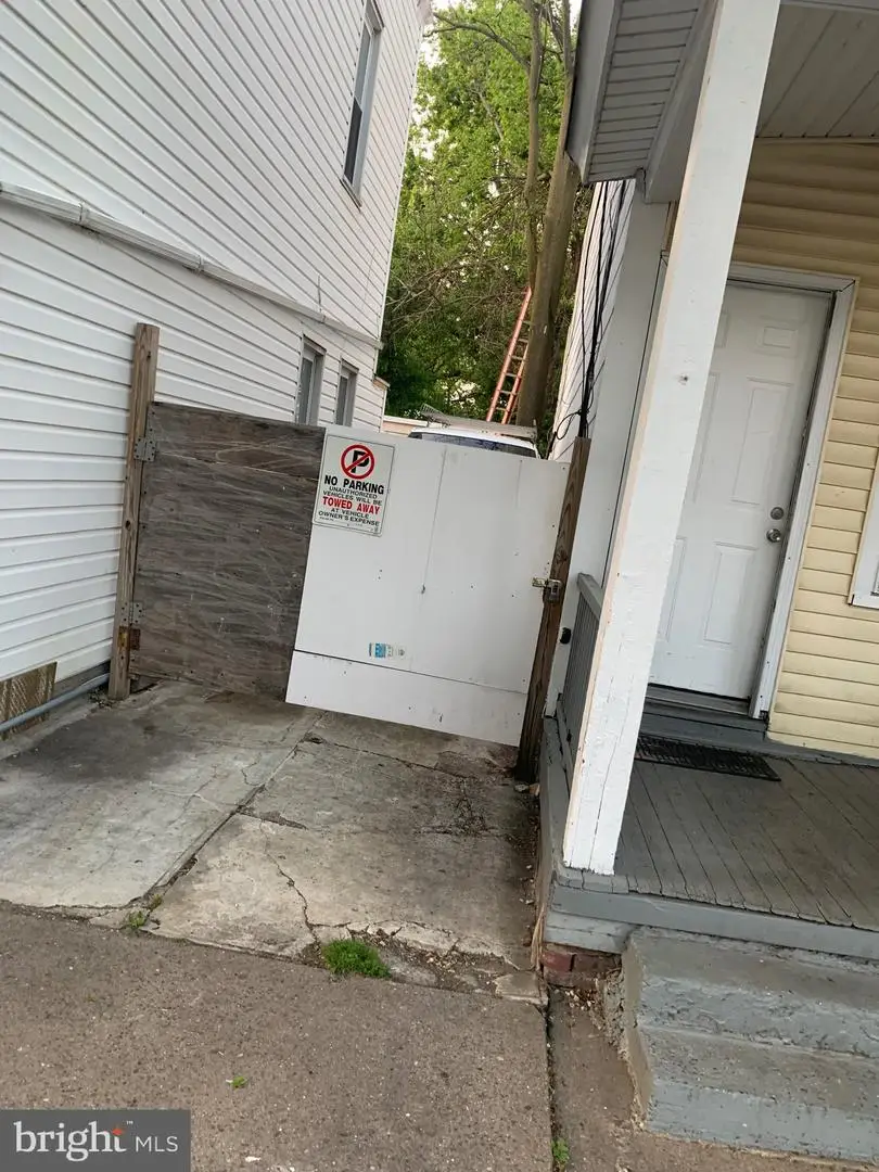 106 Woodland St, Trenton, NJ 08611 - #3