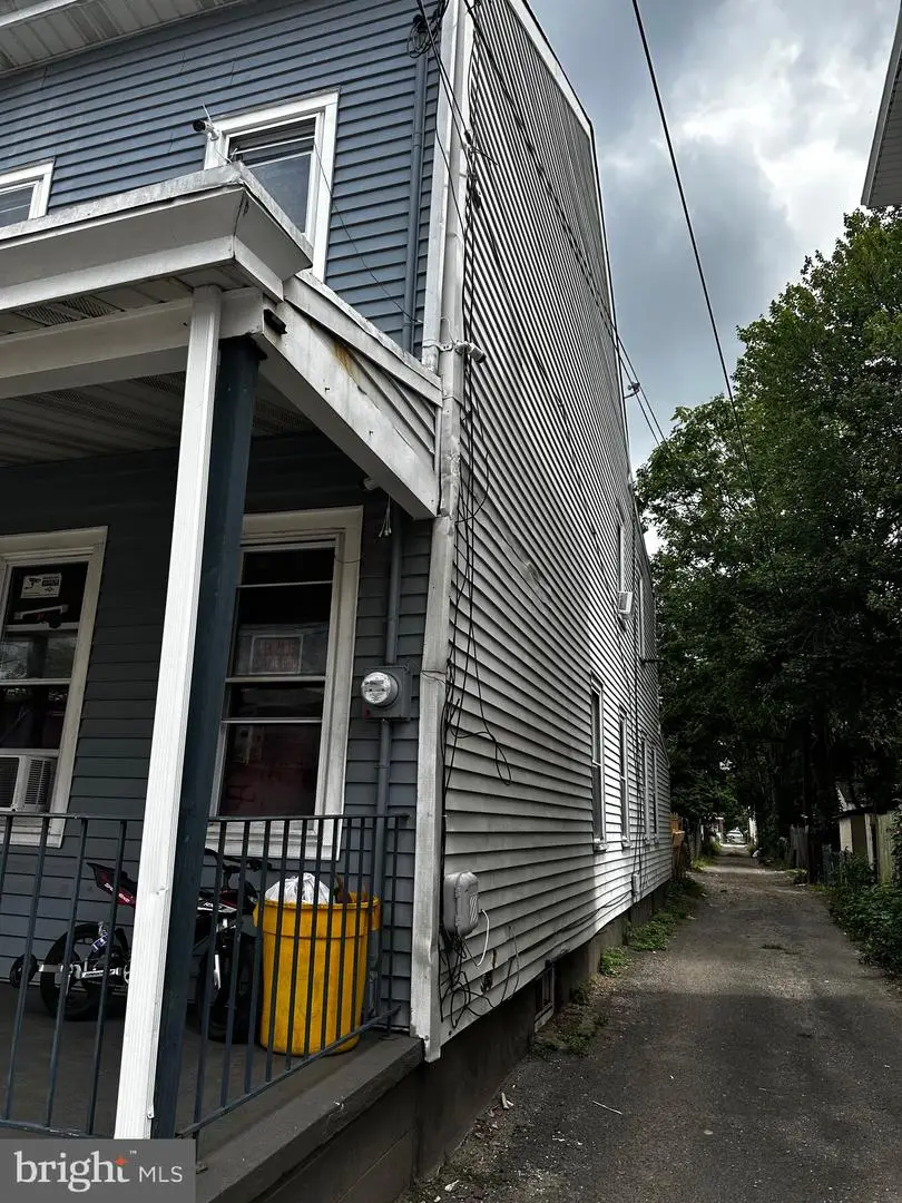 211 Elm St, Trenton, NJ 08611 - Image #2