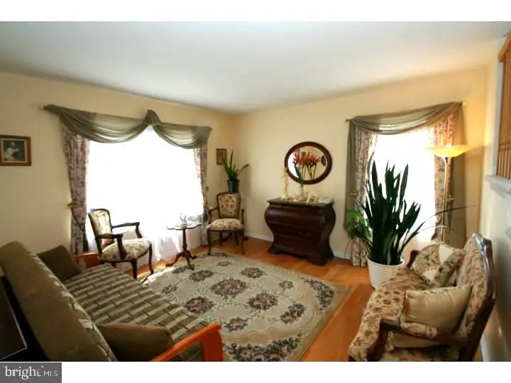 5 Vaccaro Rd, Lawrenceville, NJ 08648 - Image #3