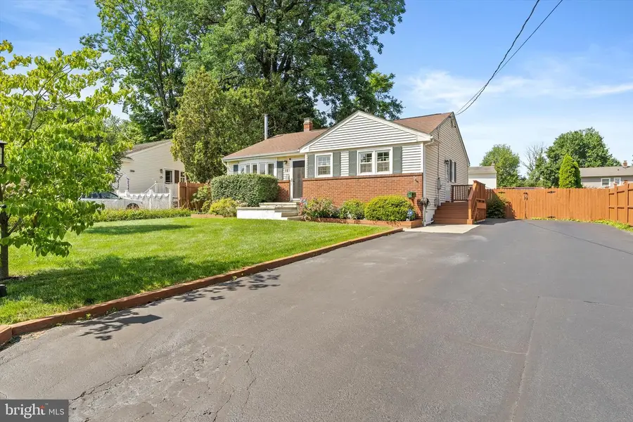 15 Decou Ave, Ewing Township, NJ 08628 - Image #2