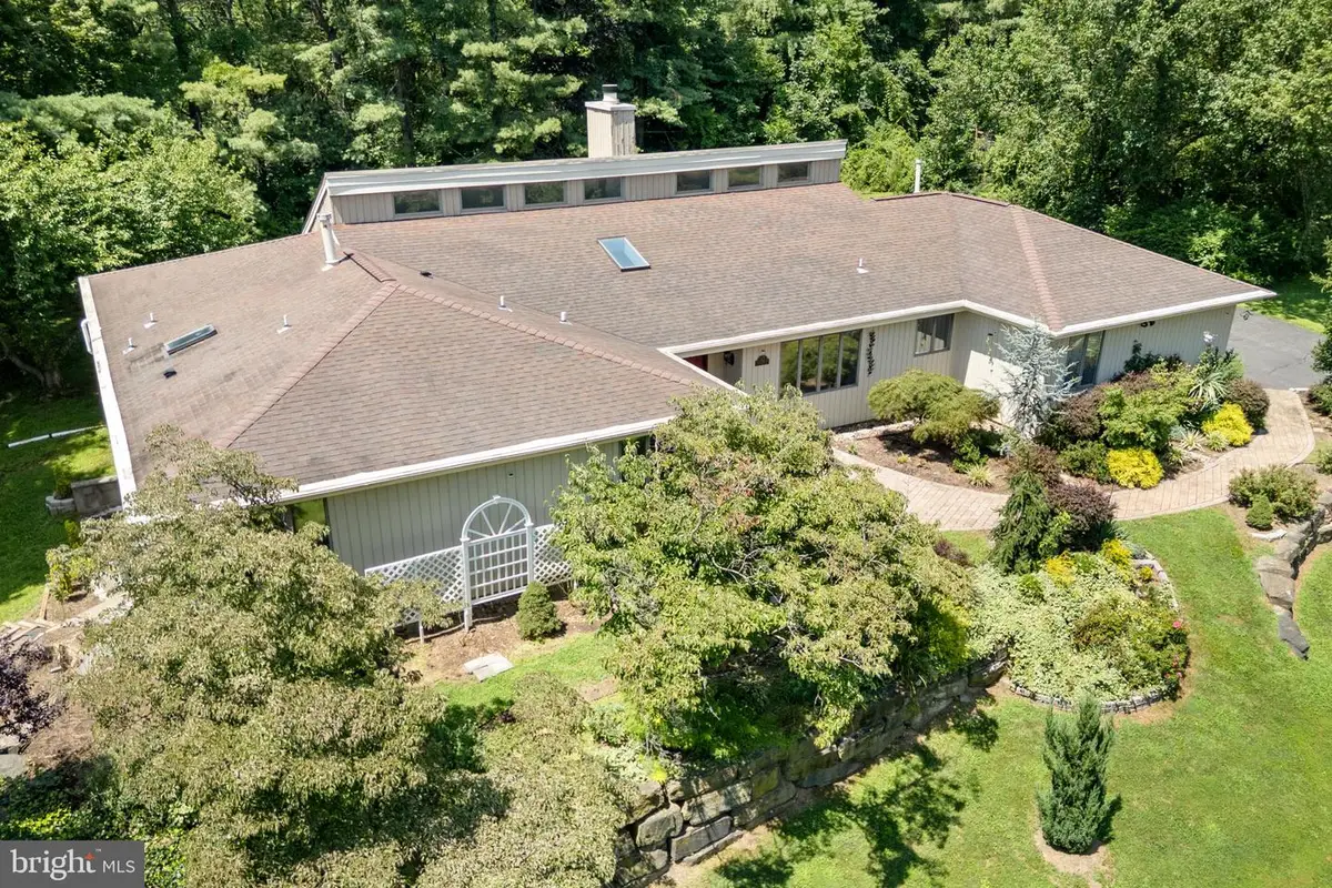 12 Oak Pl, Princeton, NJ 08540 - Image #1