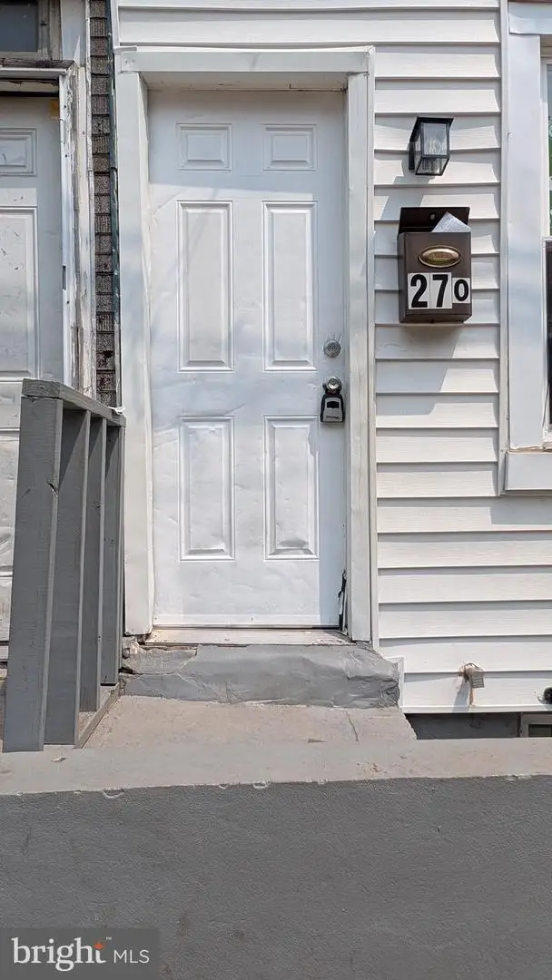 270-272 Hills Pl, Trenton, NJ 08611 - Image #2