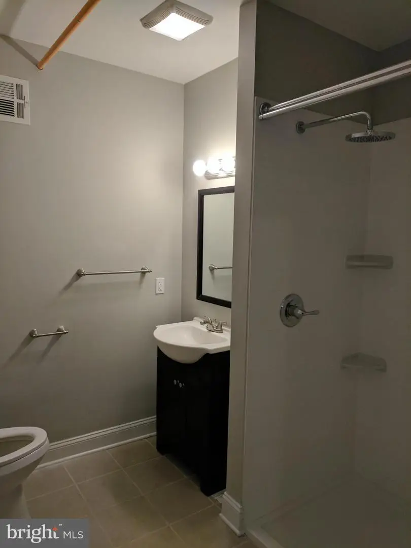 399 W State St, Trenton, NJ 08618 - Image #3