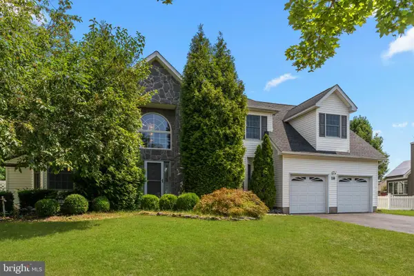 18 Lea Dr, HAMILTON, NJ 08690