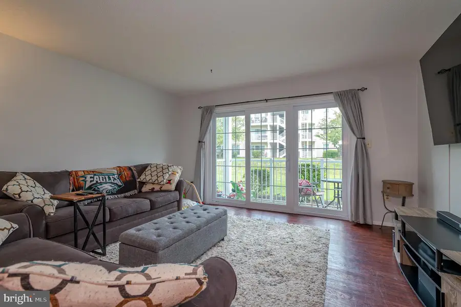 75 Chambord Ct, Hamilton Township, NJ 08619 - Image #2