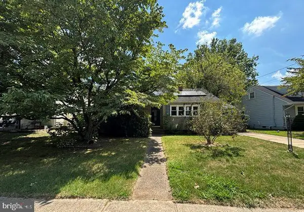 7 Hartman Dr, HAMILTON, NJ 08690