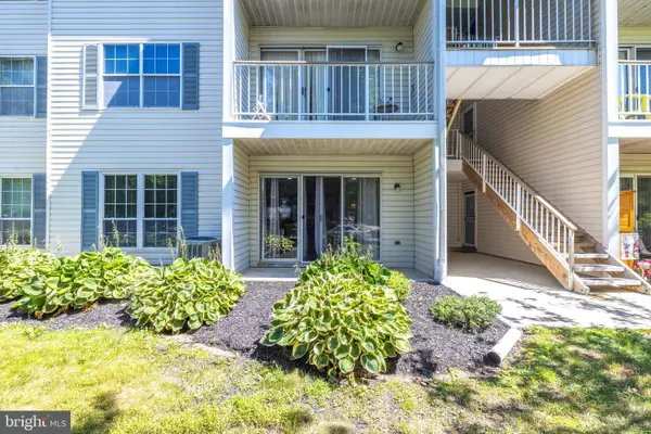 17 Mulberry Ct, HAMILTON, NJ 08619