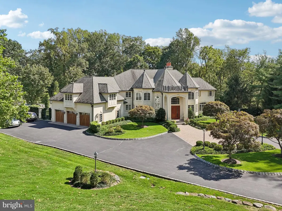 13 Hageman Ln, Princeton, NJ 08540 - Image #1