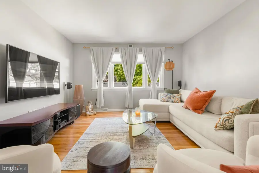 6 Hillsdale, Lawrence Township, NJ 08648 - Image #3