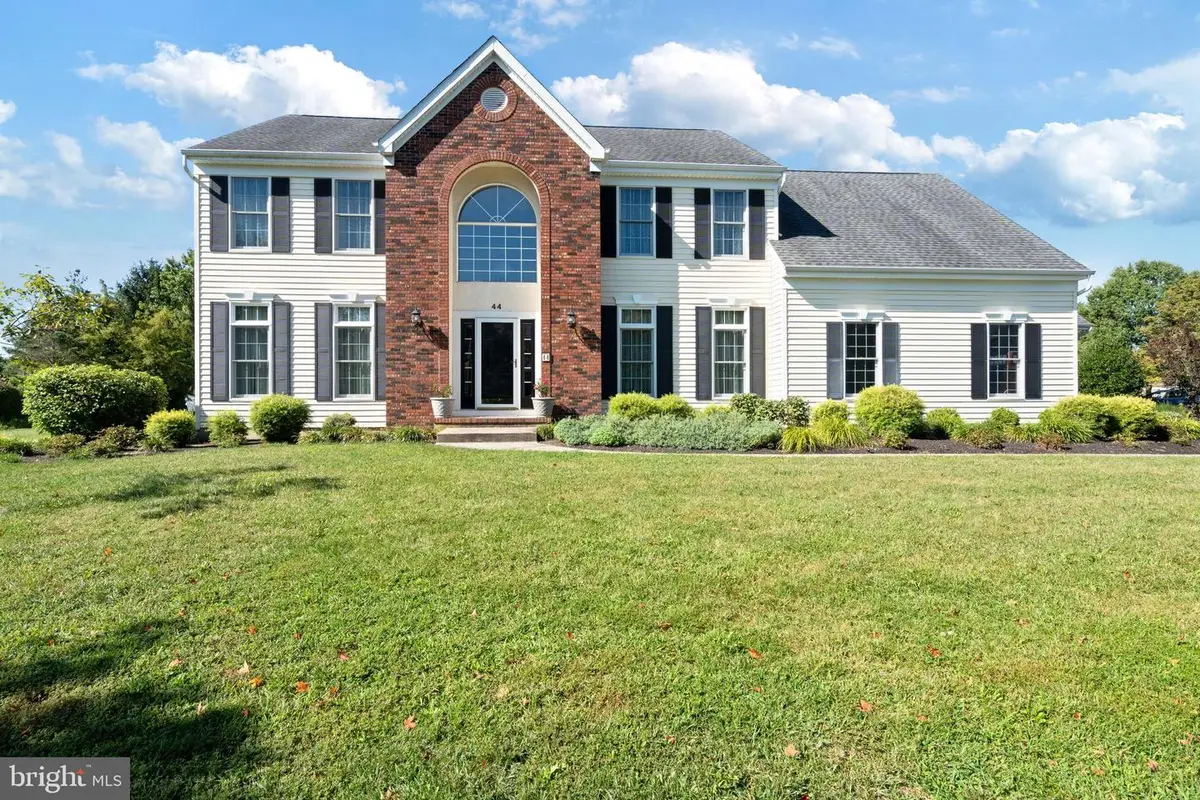 44 Sapphire Dr, Princeton Junction, NJ 08550 - Image #1