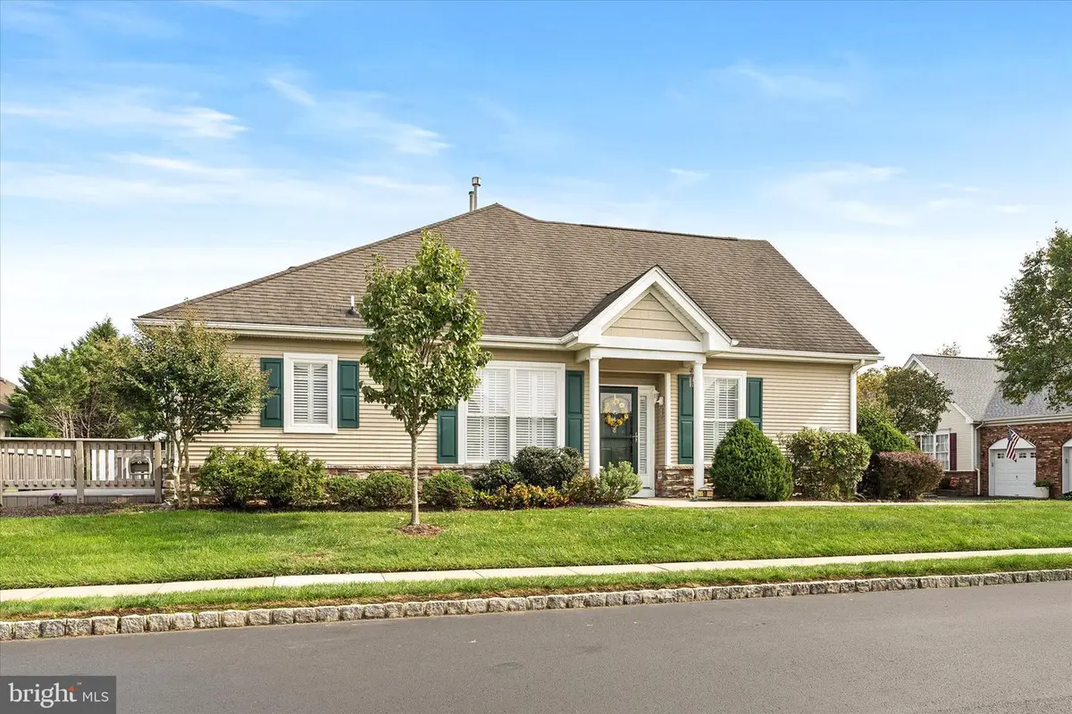 18 Goldfinch Dr, Hamilton Township, NJ 08690 - Image #1