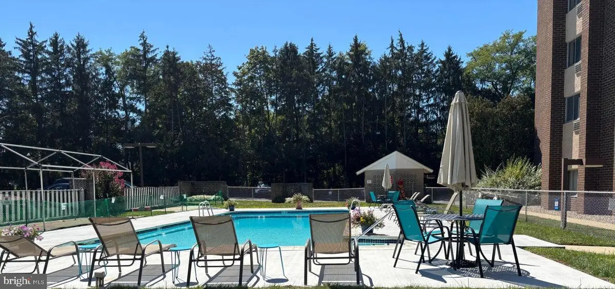 860 Lower Ferry Rd #1k, Ewing Township, NJ 08628 - Image #1