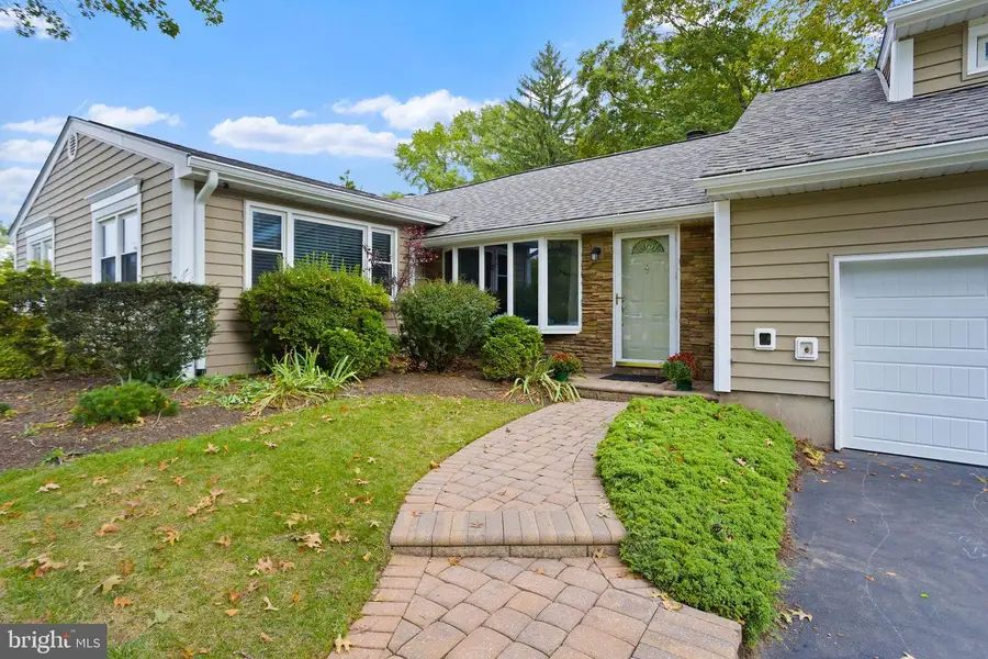 42 Nassau Pl, Princeton Junction, NJ 08550 - Image #3