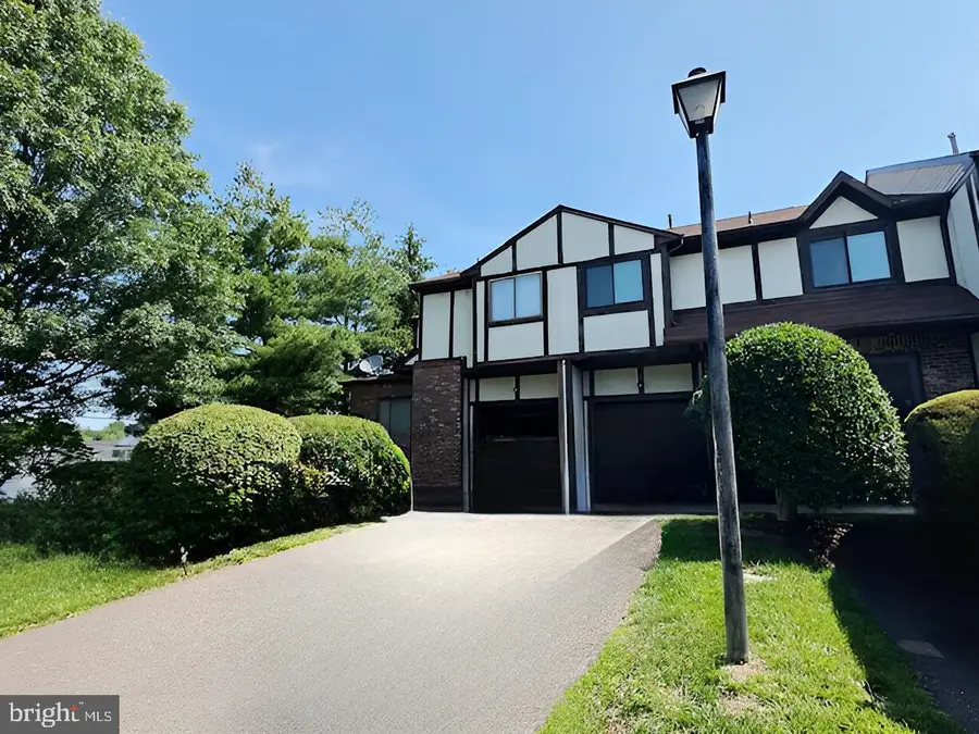 2 Devonshire Ct, Trenton, NJ 08628 - Image #2