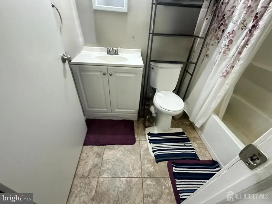 52 Joyner Ct, Trenton, NJ 08648 - Image #3