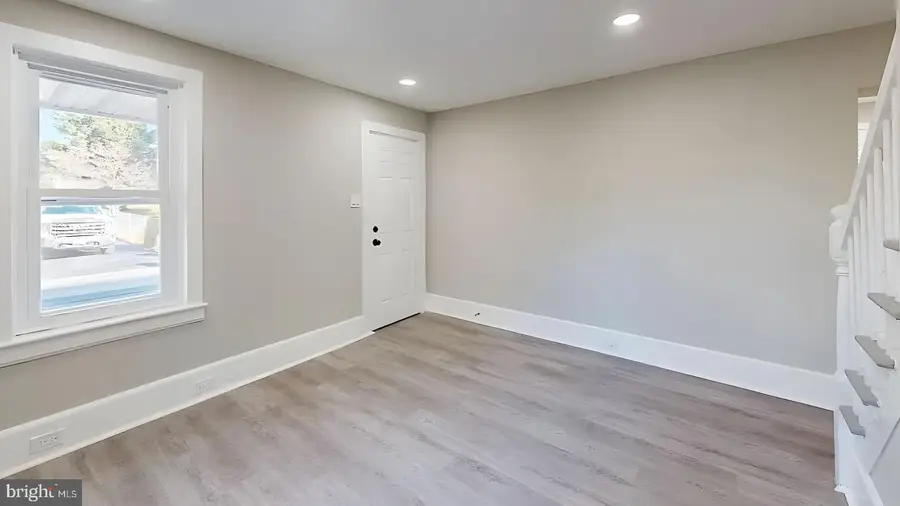 153 Knapp Ave, Hamilton Township, NJ 08610 - Image #3