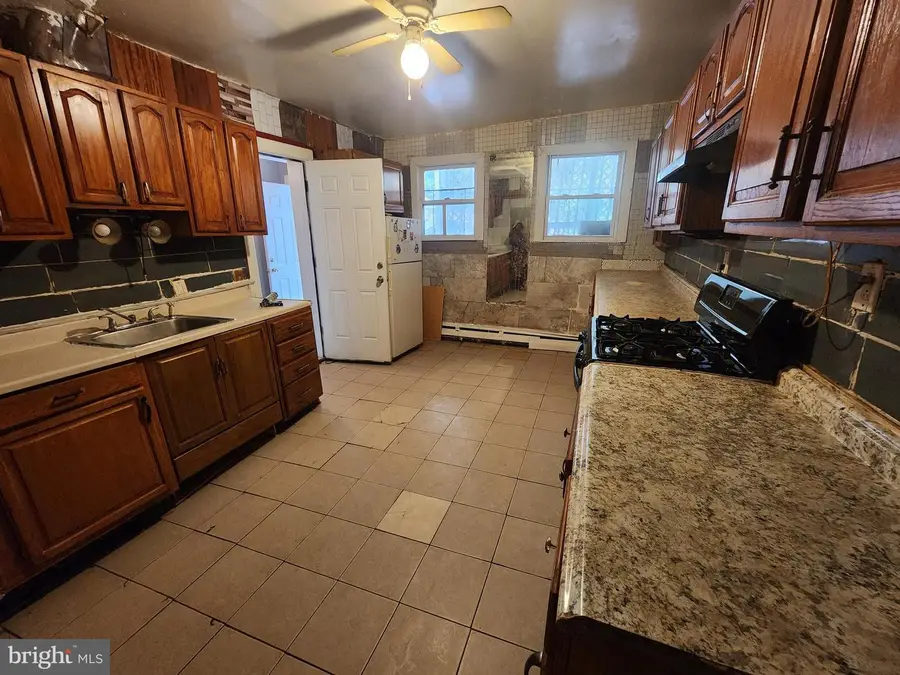 46 Lincoln Ave, Trenton, NJ 08609 - Image #3