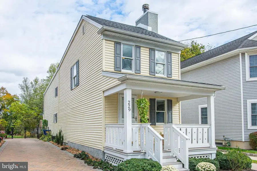 229 S Main St, Pennington, NJ 08534 - Image #2