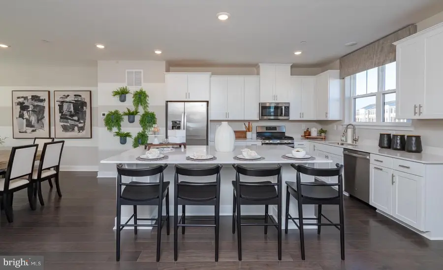 107 Lois Seruby Dr, Titusville, NJ 08560 - Image #2