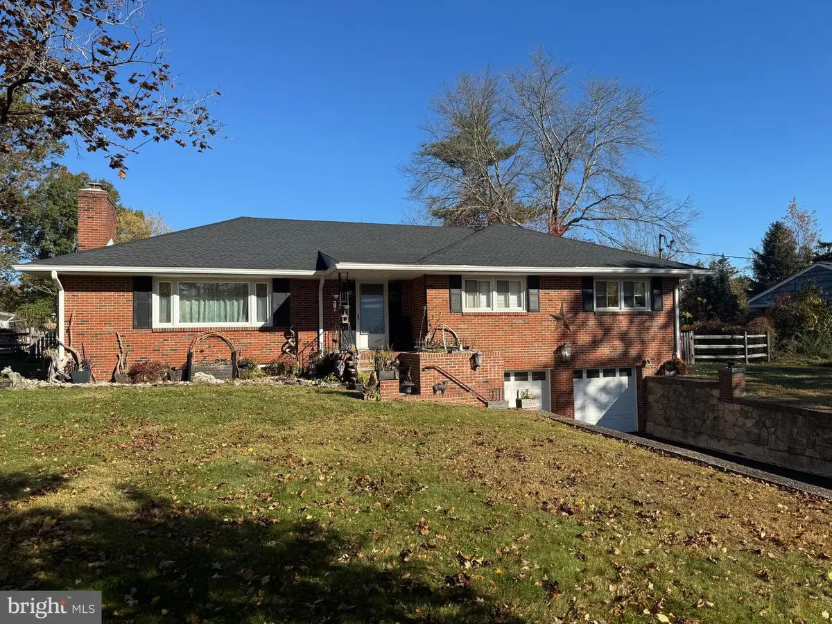 247 Washington Crossing Pennington Rd, Titusville, NJ 08560 - Image #1