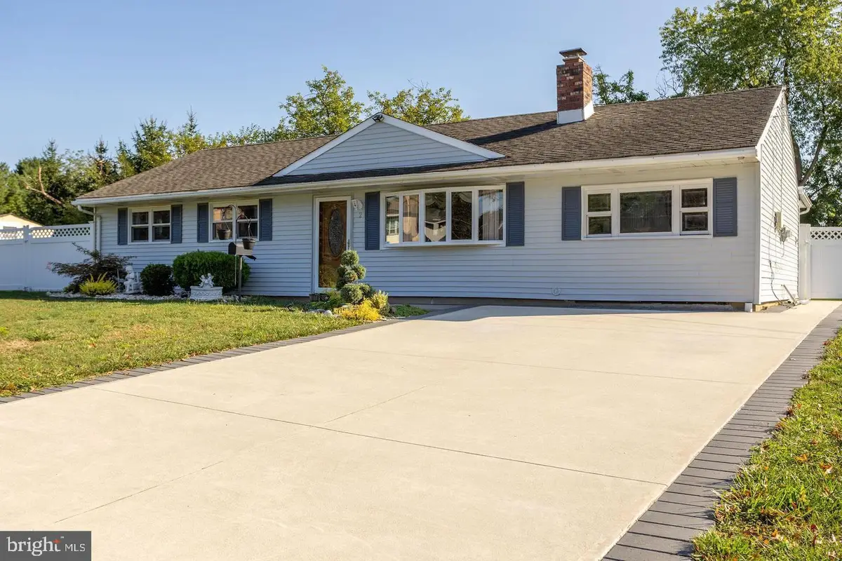 2 Great Oak Rd, Hamilton Square, NJ 08690 - Image #1