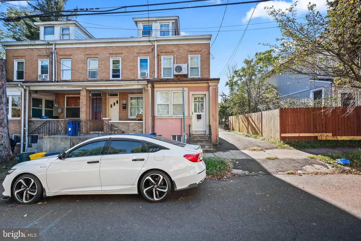 813 Spruce St, Trenton, NJ 08638 - Image #1