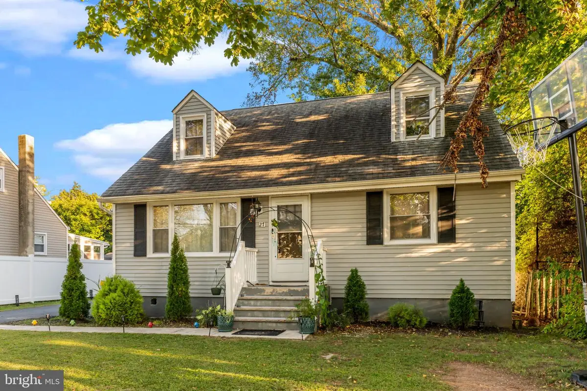 27 Altamawr Ave, Lawrenceville, NJ 08648 - Image #1
