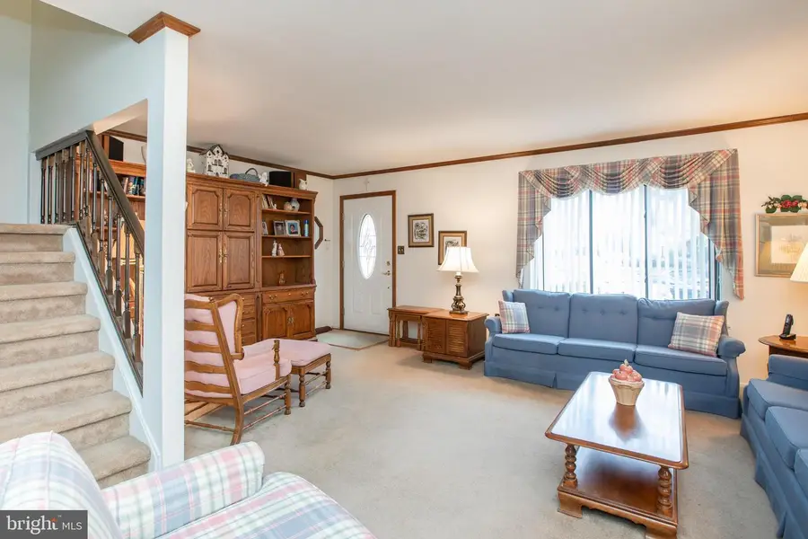 34 Kelly Ct, Hamilton Township, NJ 08690 - Image #2