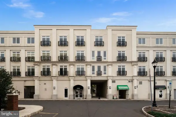 2346 Route 33 #302, ROBBINSVILLE, NJ 08691