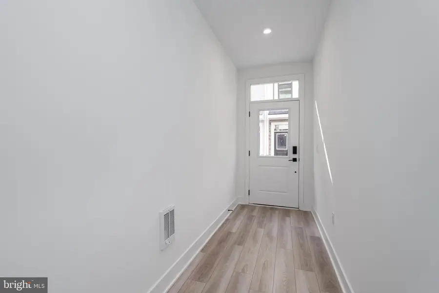 8203 Donatello Dr, Princeton, NJ 08540 - Image #3