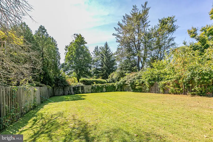 50 Broadripple Dr, Princeton, NJ 08540 - Image #2