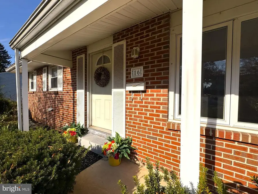 16 Dewberry Dr, Trenton, NJ 08610 - Image #3