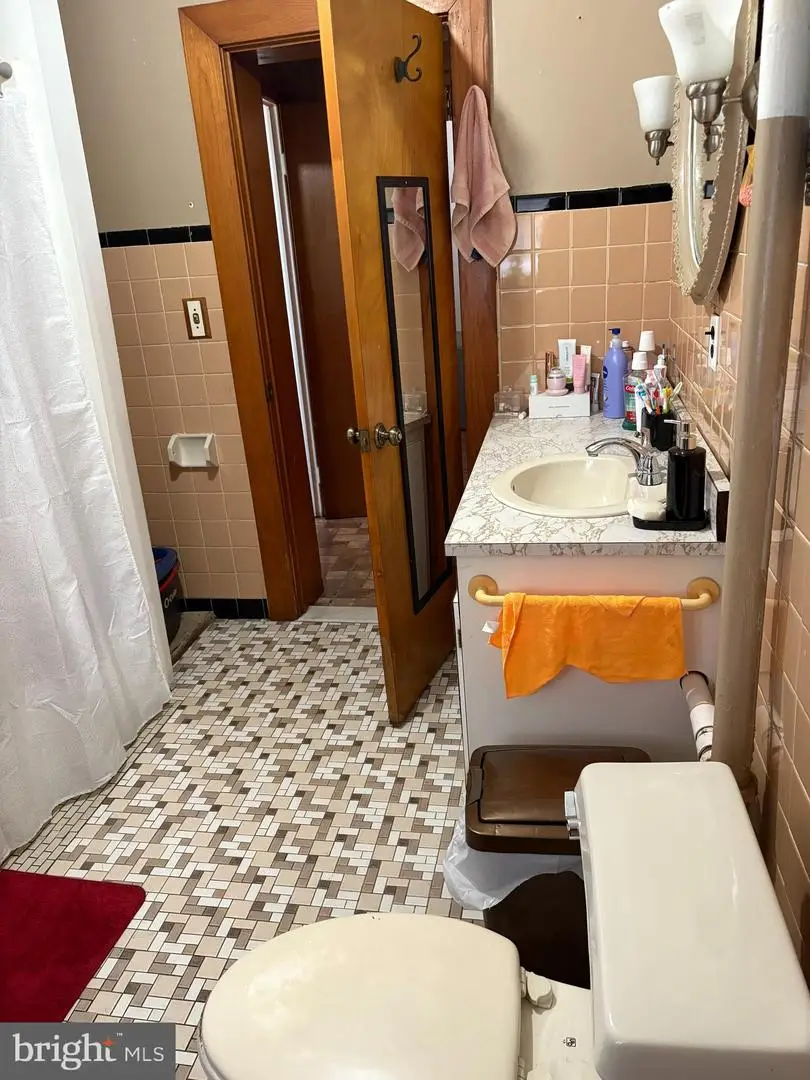 407 Hudson St, Trenton, NJ 08611 - Image #3