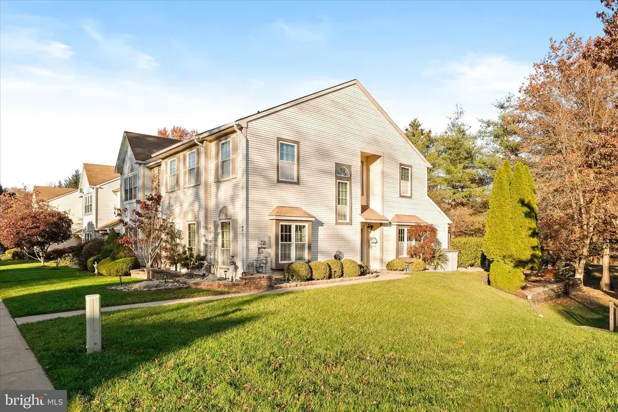 7 Beacon Ct, Robbinsville, NJ 08691 - Image #3