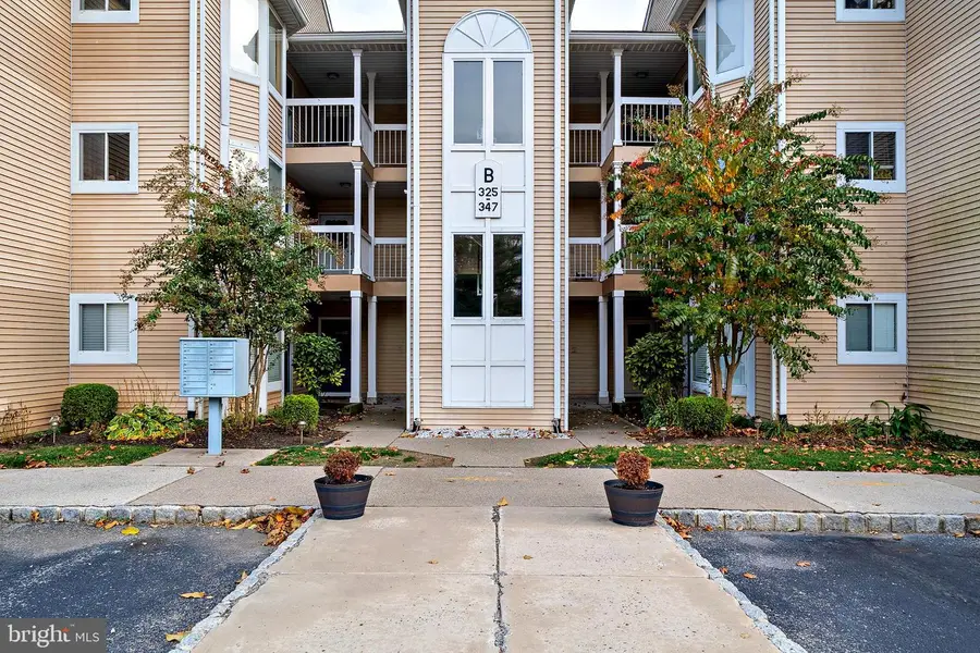 335 Silvia St, Ewing Township, NJ 08628 - Image #3