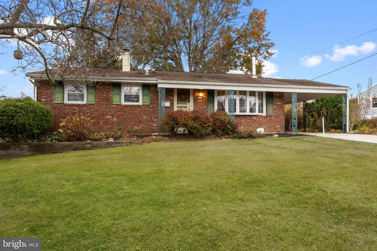 23 Dark Leaf Dr, Hamilton Township, NJ 08610 - Image #1