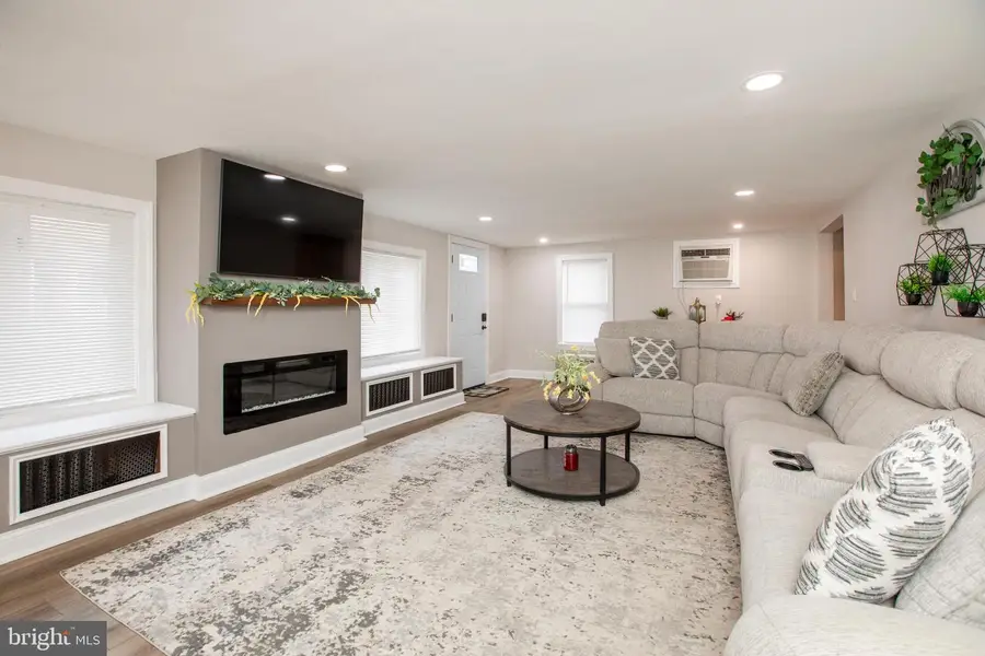 239 Main St, Groveville, NJ 08620 - Image #2