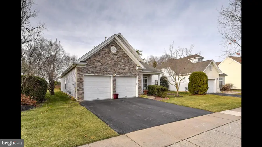 25 Cardinalflower Ln, West Windsor Township, NJ 08550 - Image #2