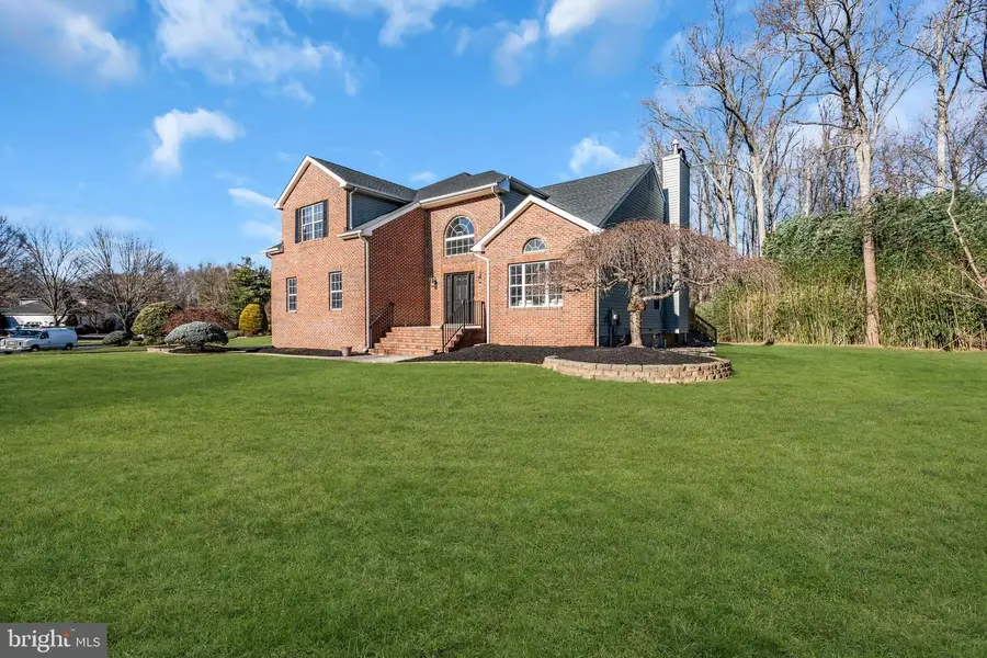 23 Arnold Ln, Robbinsville, NJ 08691 - Image #2