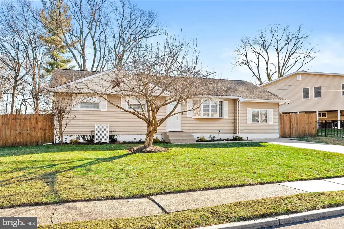 4 Imperial Dr, Hamilton, NJ 08690 - Image #1