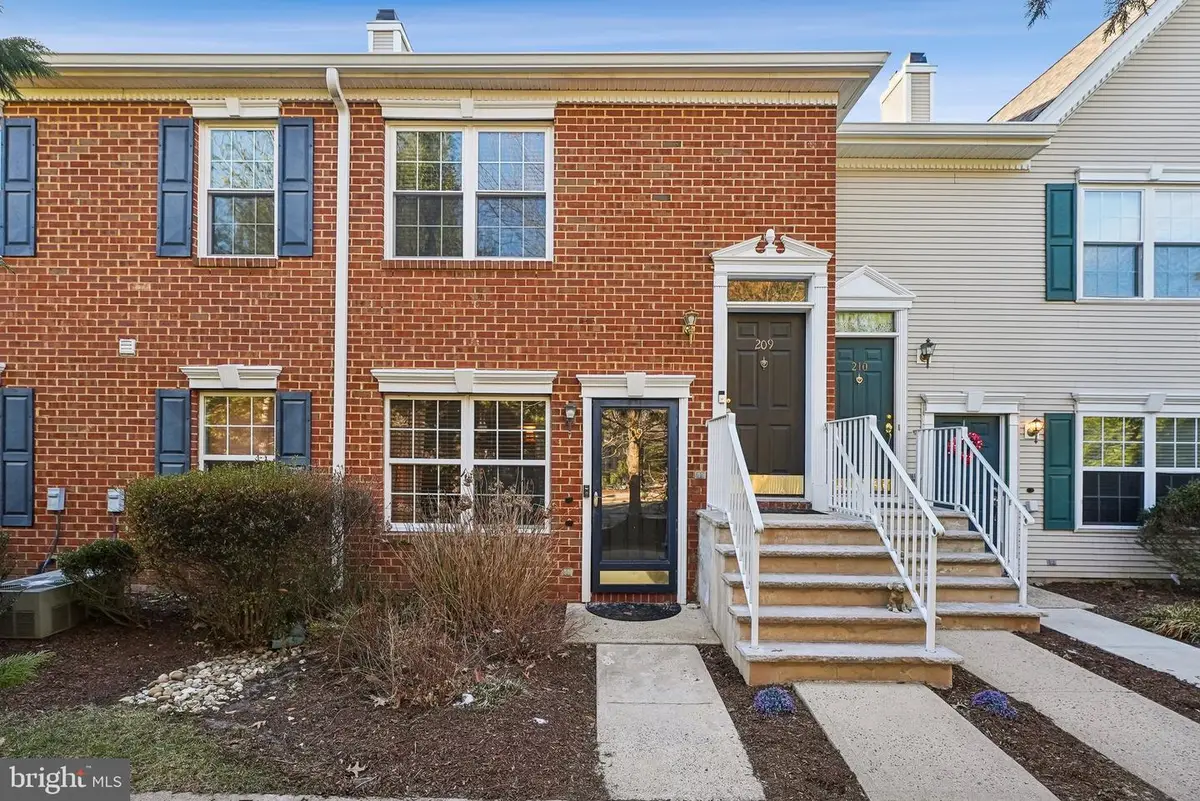 209 Castleton Ct, Pennington, NJ 08534 - Image #1