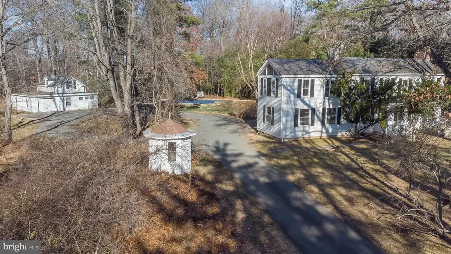 25 Elm Ridge Rd, Pennington, NJ 08534 - Image #2