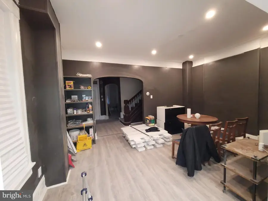 301 Spring St, Trenton, NJ 08618 - Image #2