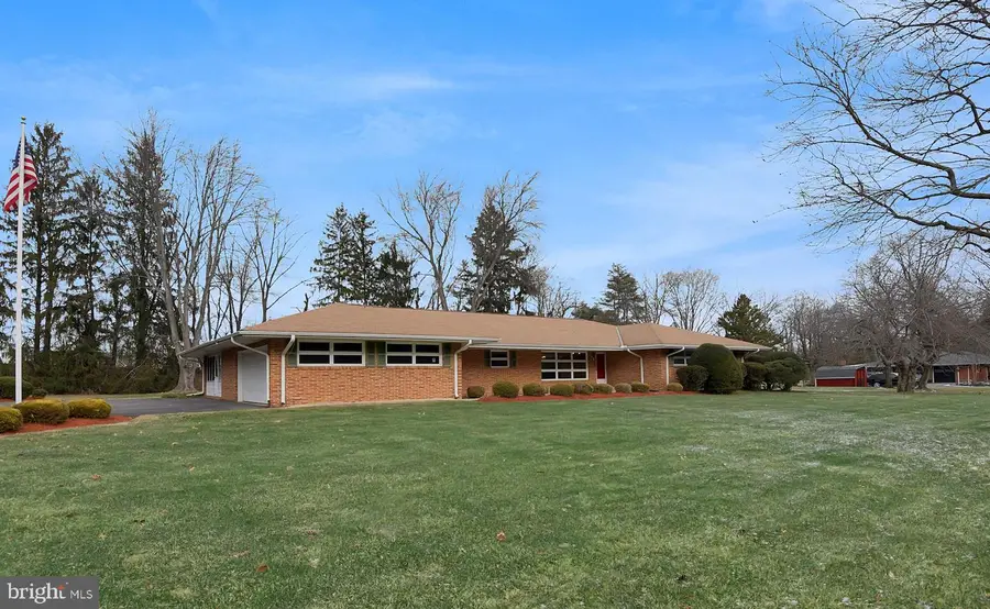 28 W Church Rd, Lawrence Township, NJ 08648 - Image #2