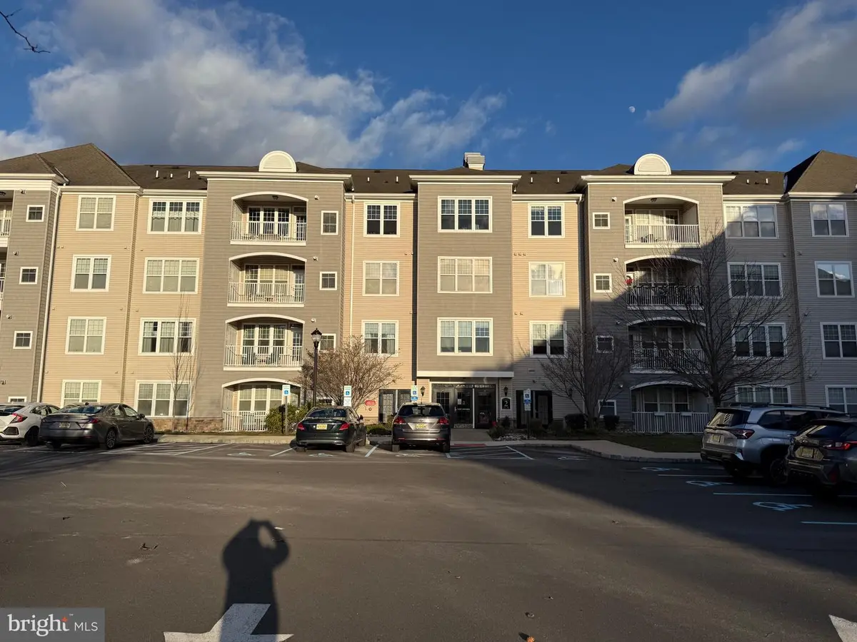 231 Masterson Ct, Ewing Township, NJ 08618 - Image #1