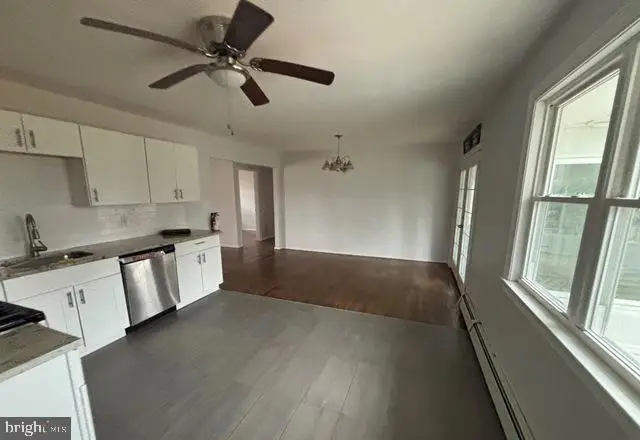 240 Redwood, Hamilton, NJ 08610 - Image #2