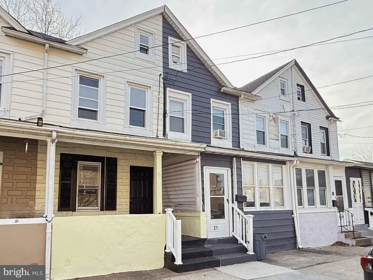 33 Lafayette Ave, Hamilton, NJ 08610 - Image #1