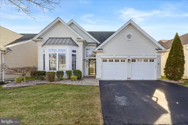 88 Aristotle Way, CRANBURY, NJ 08512