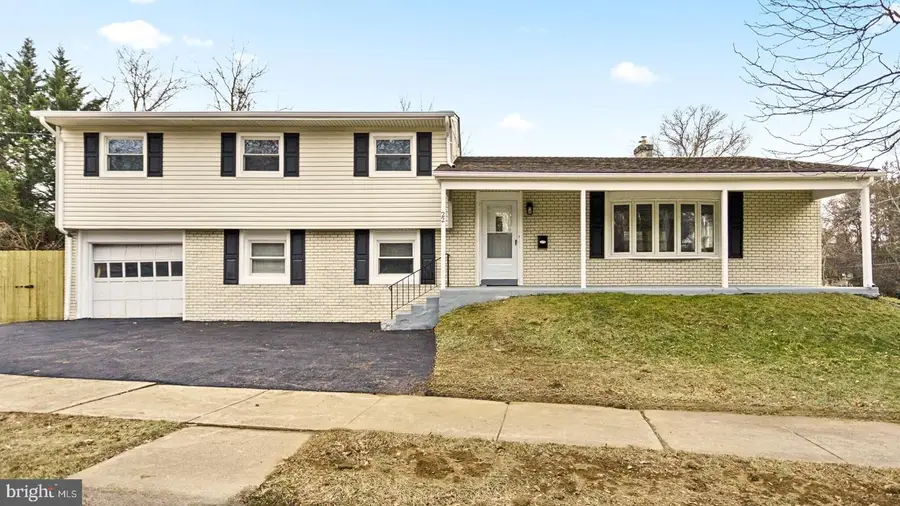 22 Cornwall Ave, Trenton, NJ 08618 - Image #2