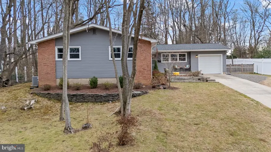 3 Crab Apple Ln, Trenton, NJ 08648 - Image #2